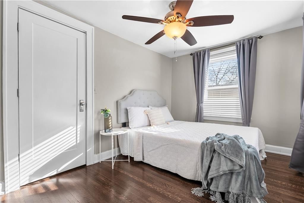 6330 Oak Street — photo 25