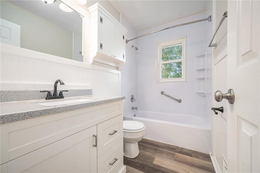 Photo 13 of 23 - 611 NE 88th Street