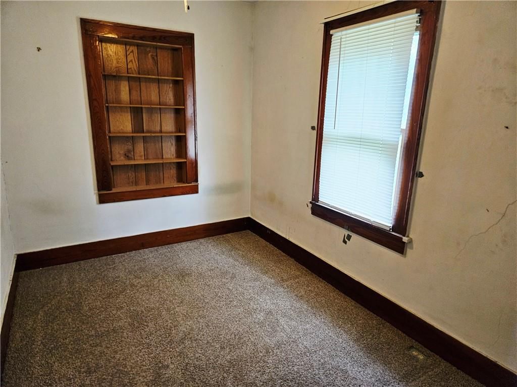 1548 Brown Avenue — photo 15