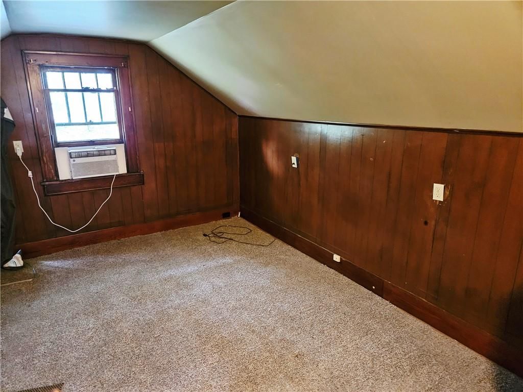 1548 Brown Avenue — photo 17
