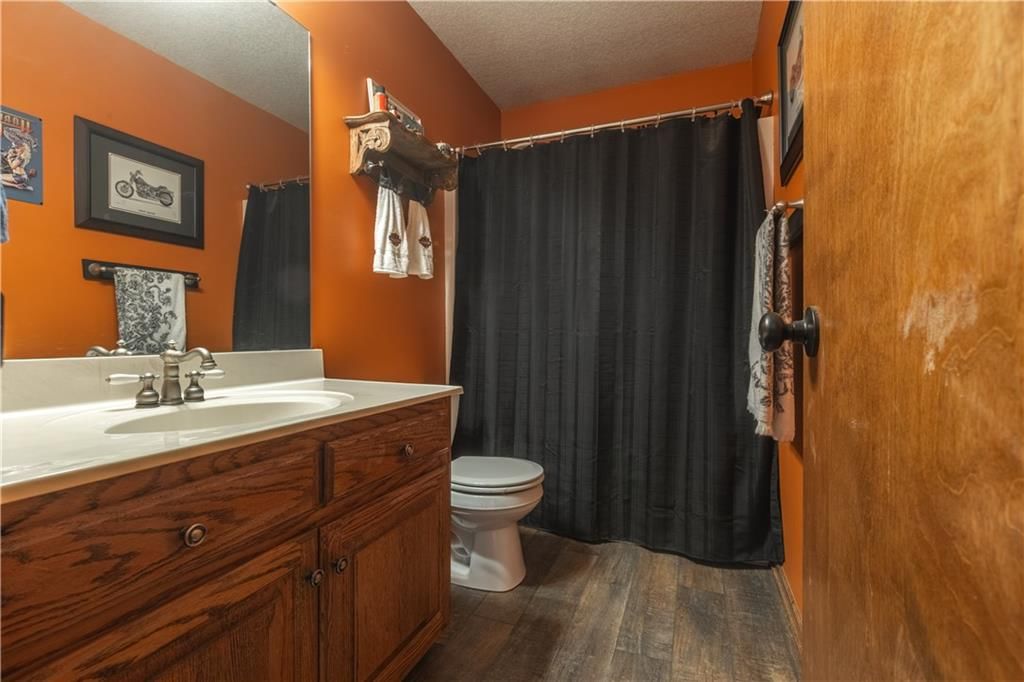Photo 4 of 36 - 925 Porter Ridge N/A