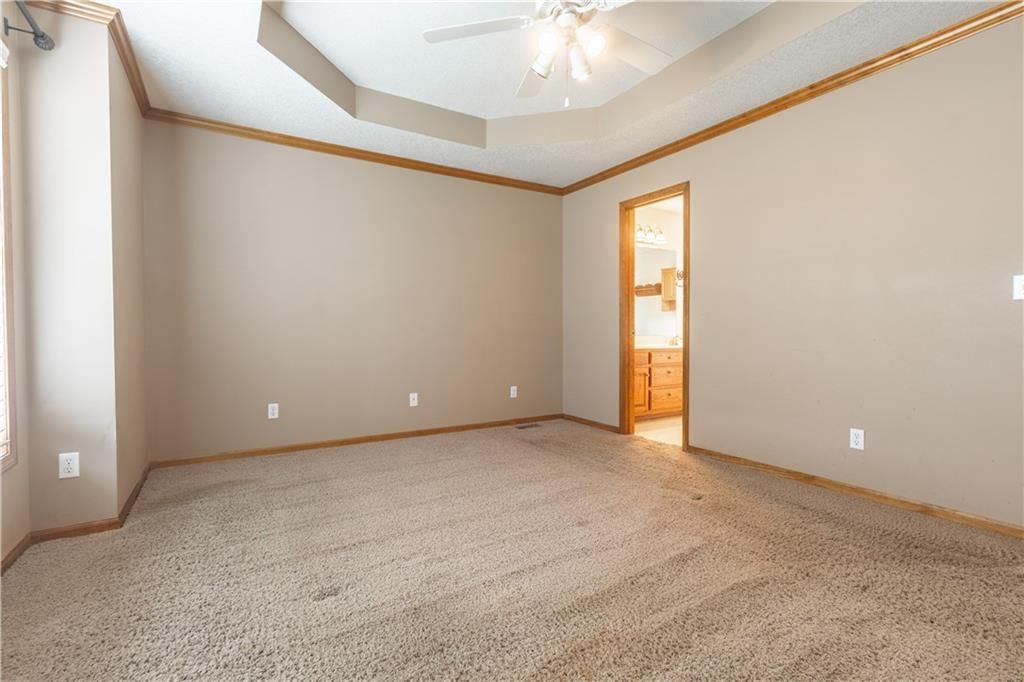 Photo 9 of 36 - 925 Porter Ridge N/A