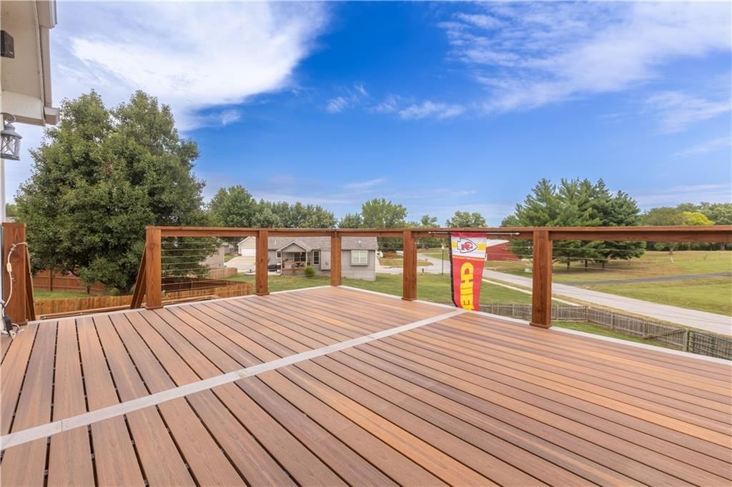 Photo 21 of 36 - 925 Porter Ridge N/A