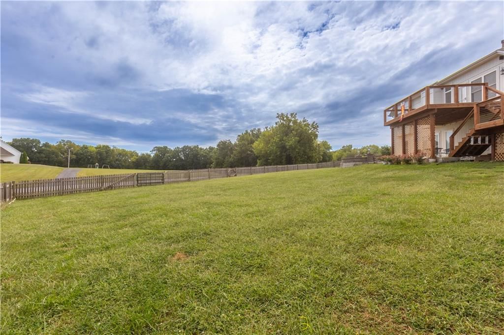 Photo 35 of 36 - 925 Porter Ridge N/A