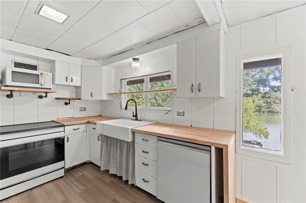 205 Lake Forest Drive — photo 13