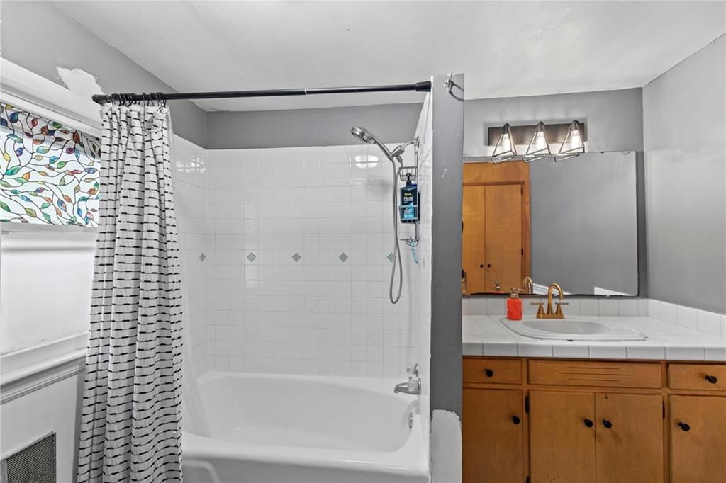 205 Lake Forest Drive — photo 21