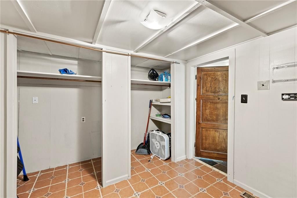 205 Lake Forest Drive — photo 26