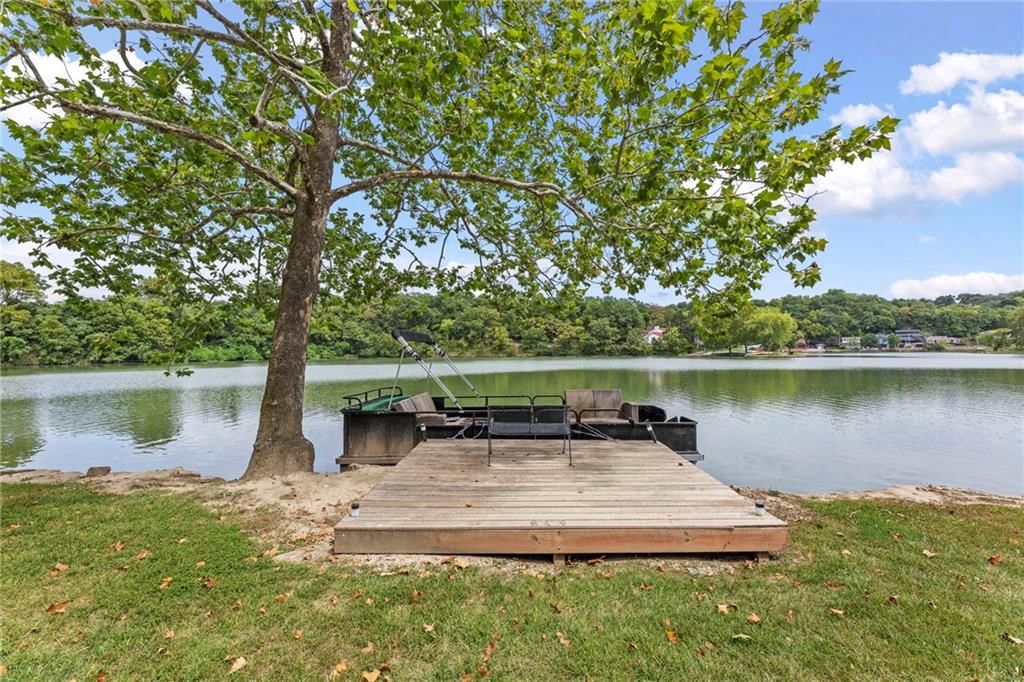 205 Lake Forest Drive — photo 31