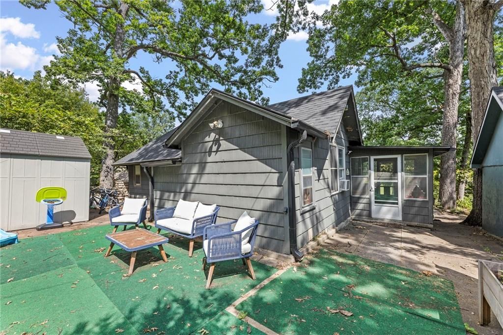 205 Lake Forest Drive — photo 33