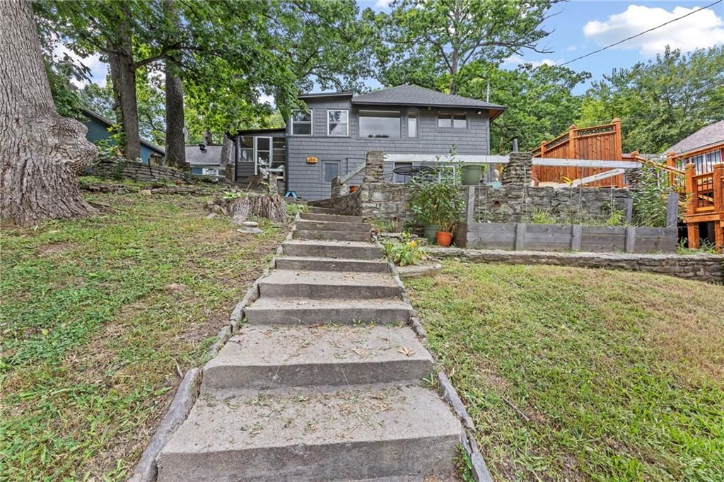 205 Lake Forest Drive — photo 41