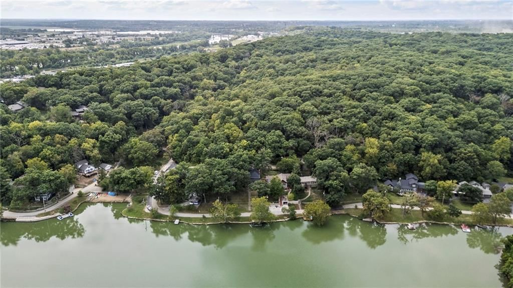 205 Lake Forest Drive — photo 47