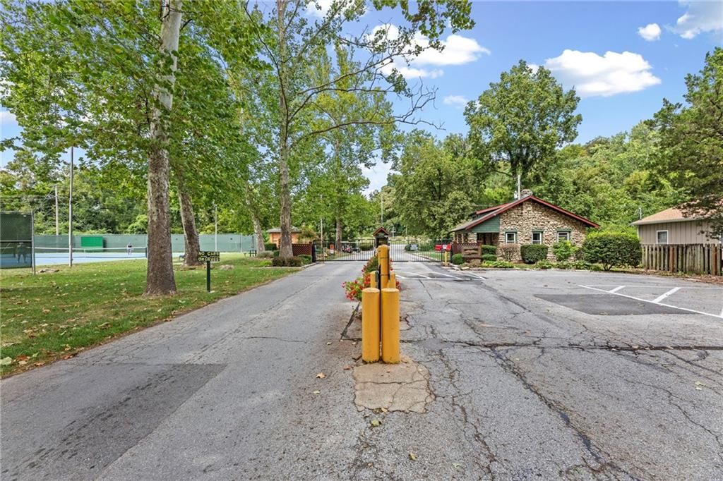 205 Lake Forest Drive — photo 66