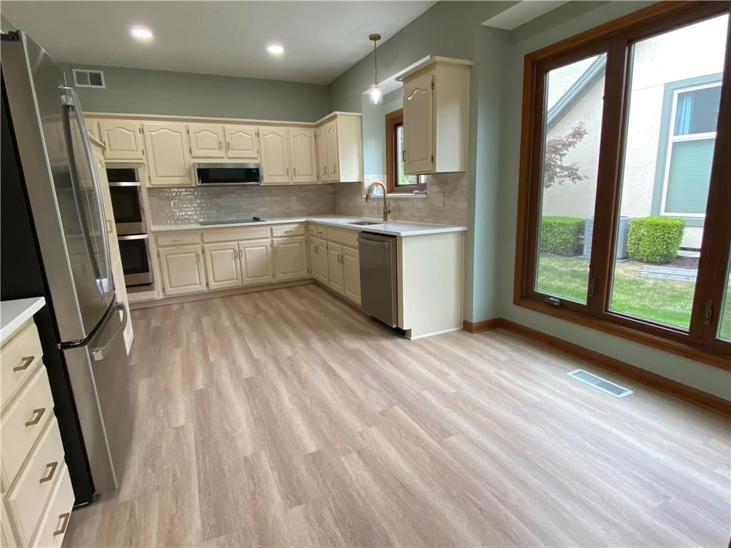 12522 W 119th Terrace — photo 11