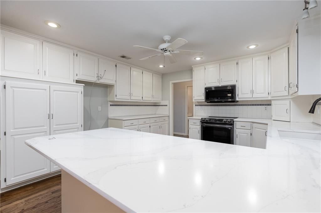 1301 NE 95TH Terrace — photo 9