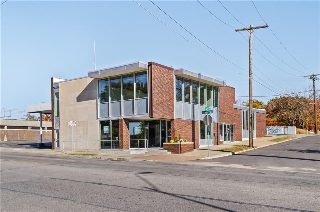 6145 Troost Avenue — photo 2