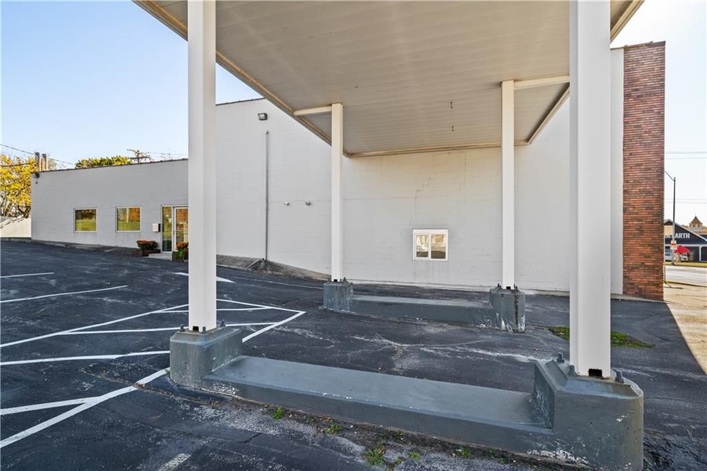 6145 Troost Avenue — photo 5