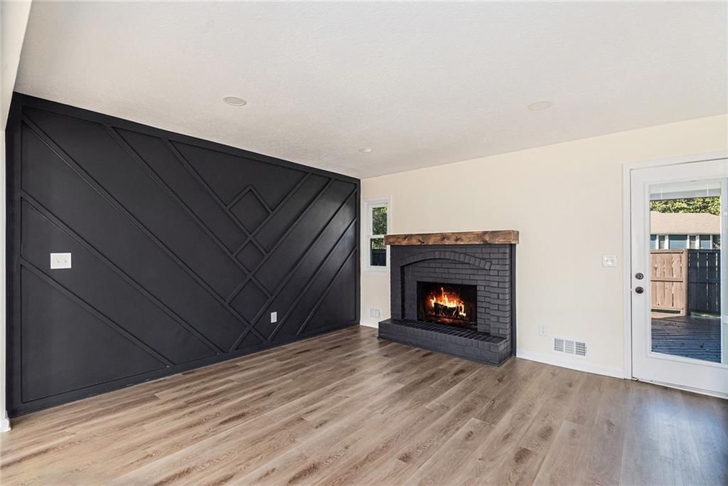 7200 Sterling Avenue — photo 3