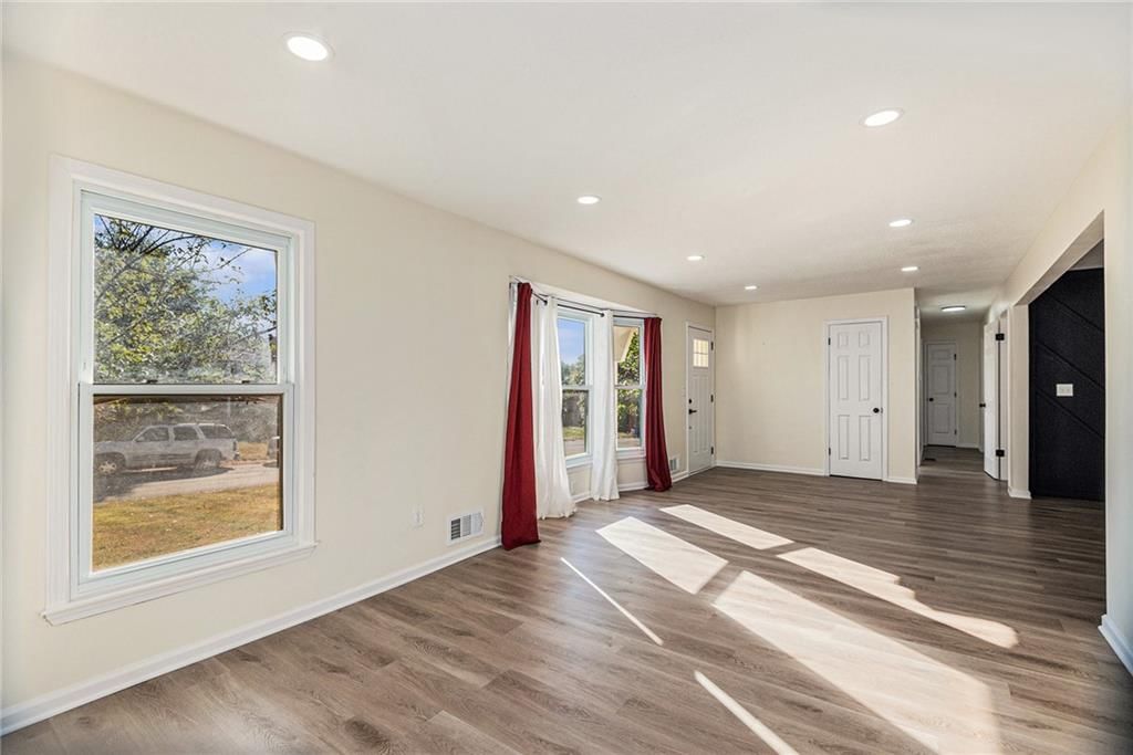 7200 Sterling Avenue — photo 5