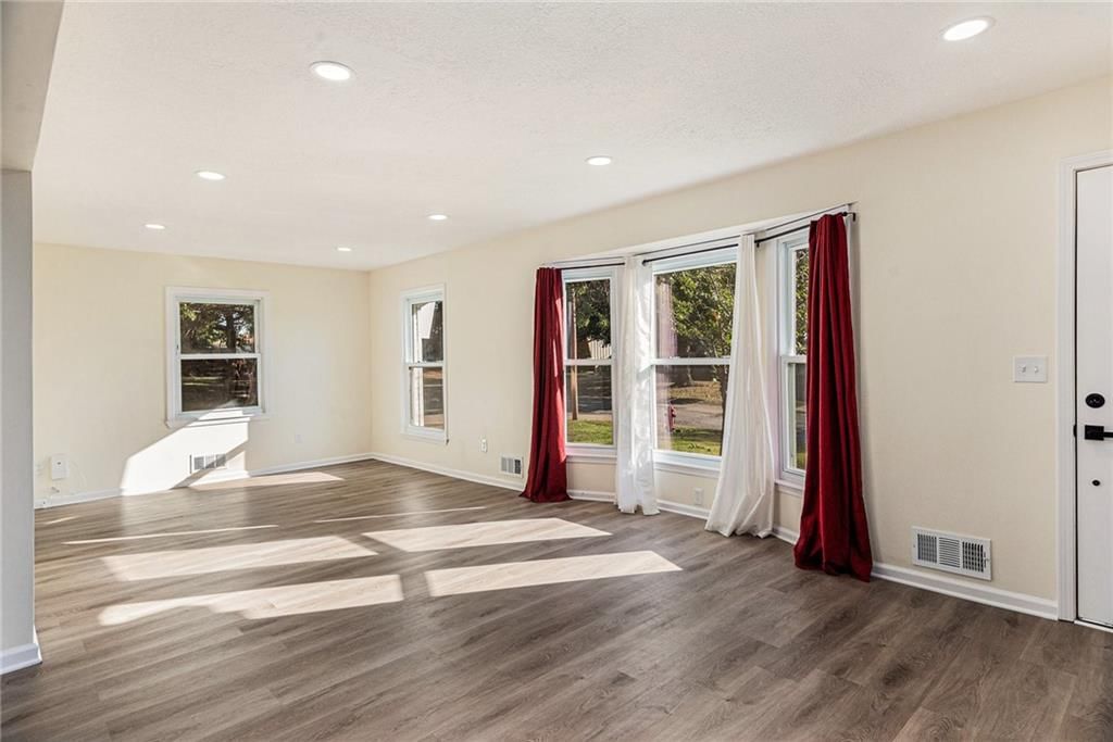 7200 Sterling Avenue — photo 7