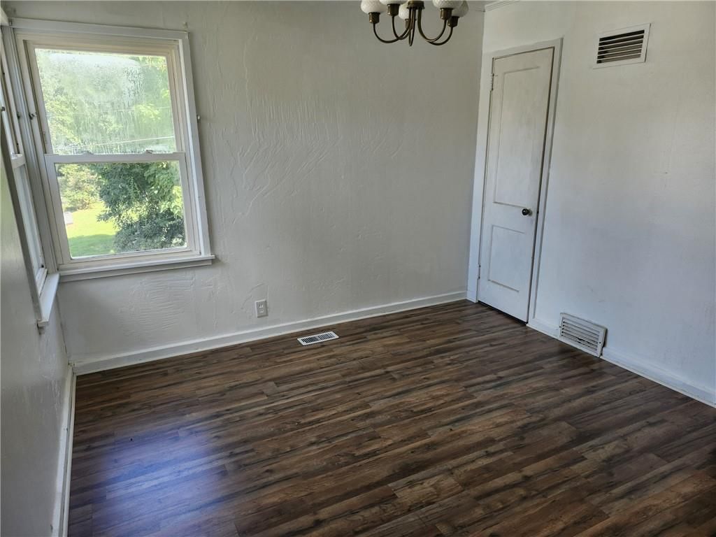 106 Kavanaugh Street — photo 5