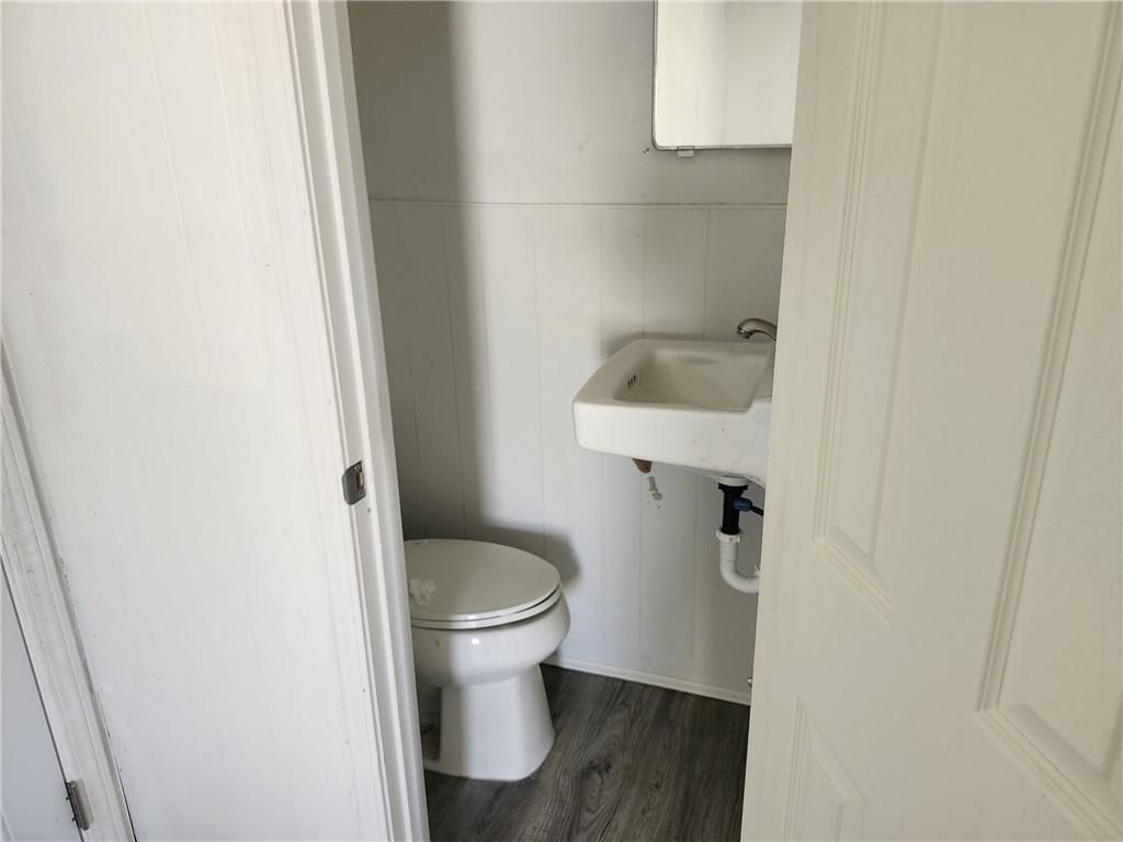 106 Kavanaugh Street — photo 10