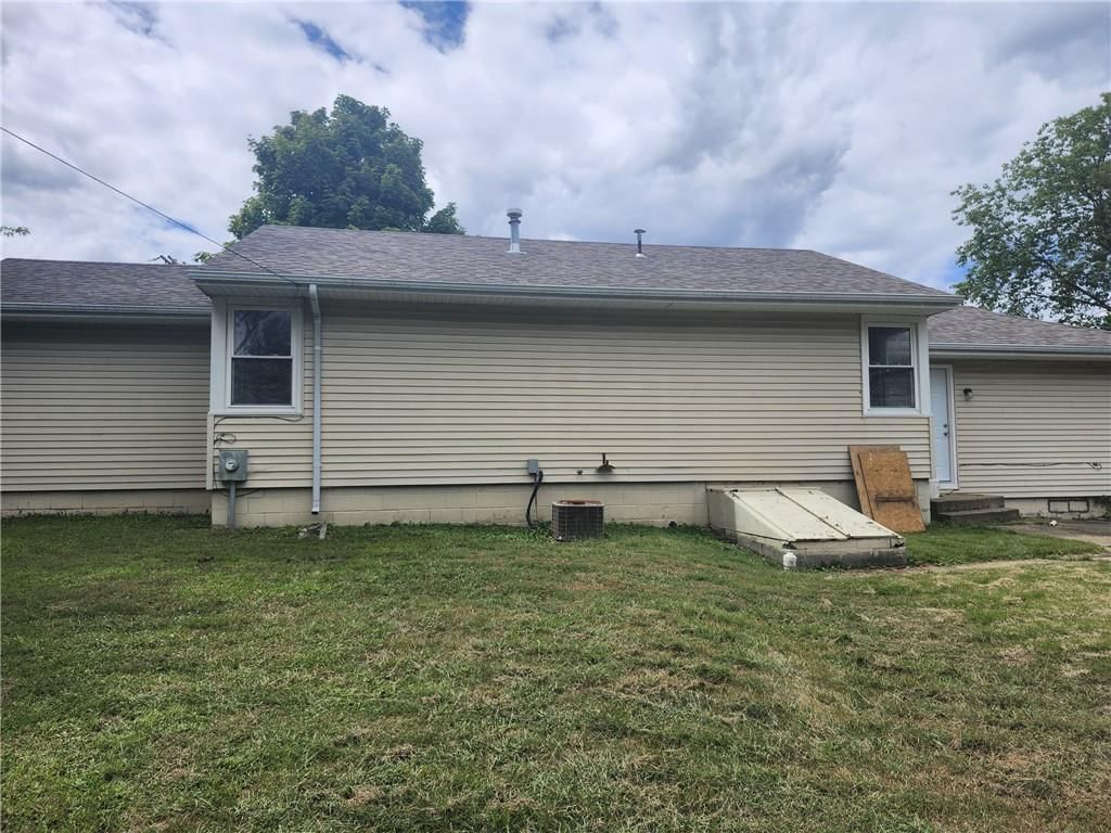 106 Kavanaugh Street — photo 12