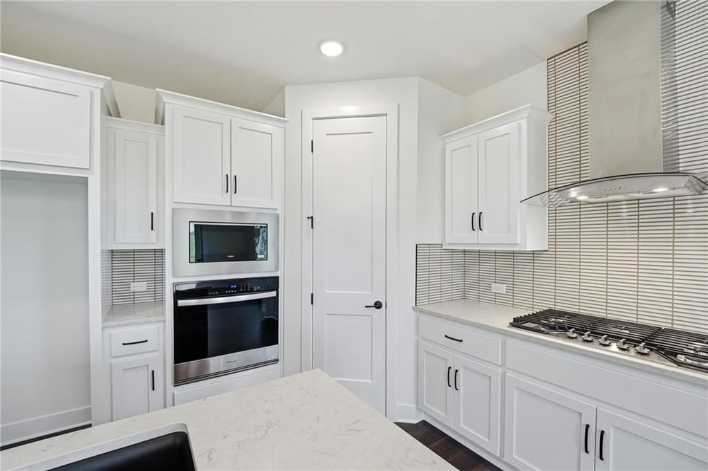 1820 Woodward Circle — photo 6