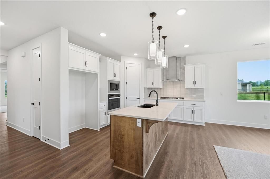 1820 Woodward Circle — photo 8
