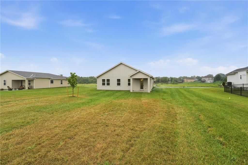 1820 Woodward Circle — photo 32