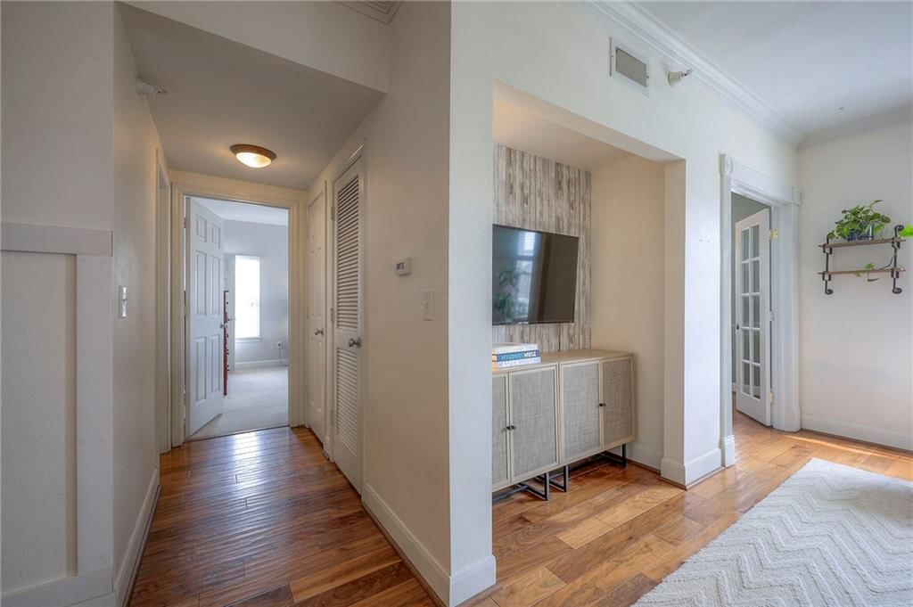 11608 Tomahawk Creek Parkway — photo 13