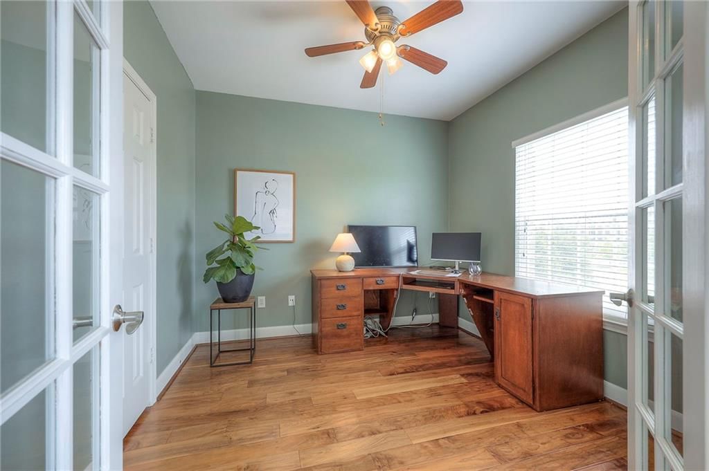 11608 Tomahawk Creek Parkway — photo 14