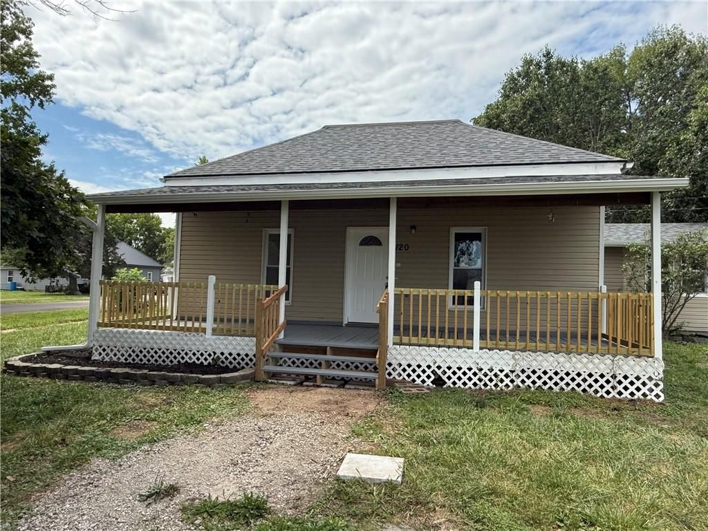 120 S 3rd Street, Drexel, MO
