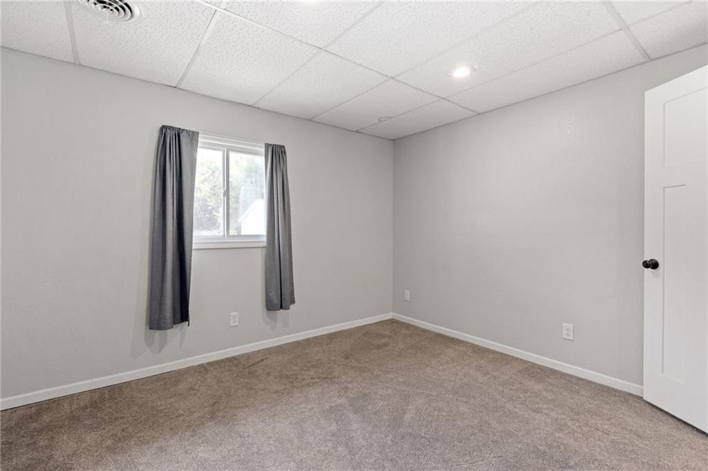 9 Oriole Drive — photo 43