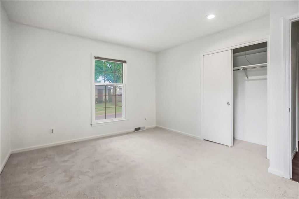 12629 Sycamore Avenue — photo 17