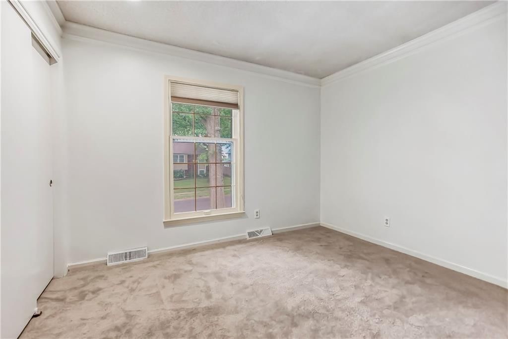 12629 Sycamore Avenue — photo 18
