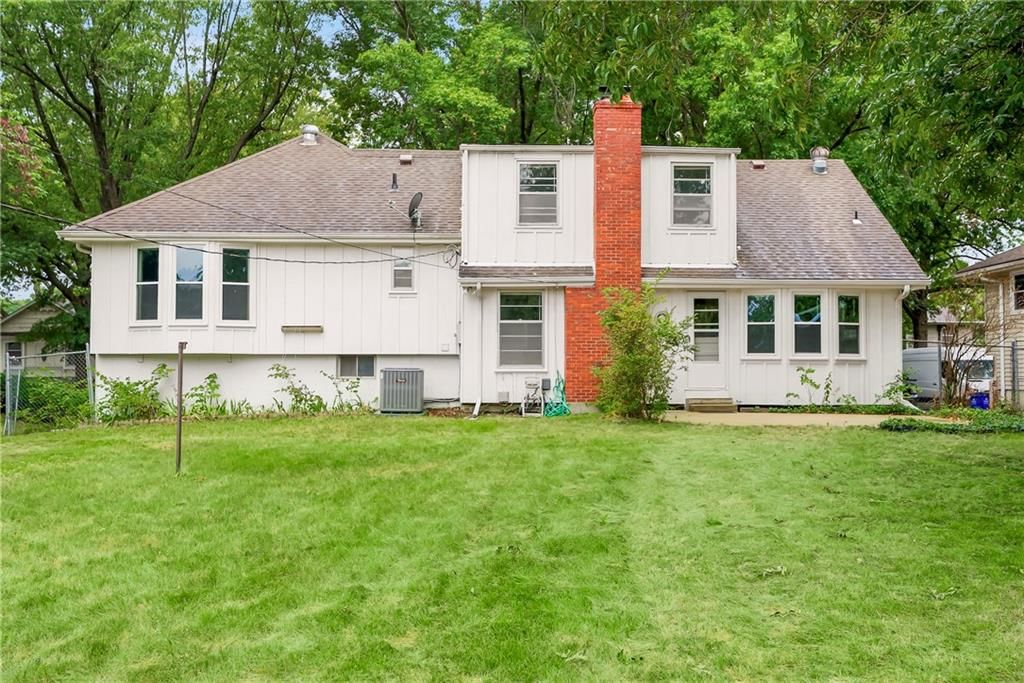 12629 Sycamore Avenue — photo 31