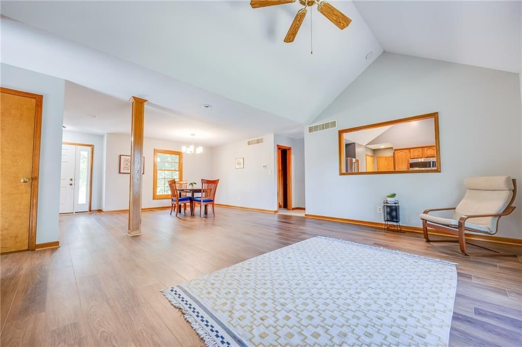 Photo 5 of 35 - 2900 Atchison Circle