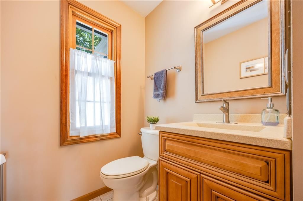 Photo 13 of 35 - 2900 Atchison Circle