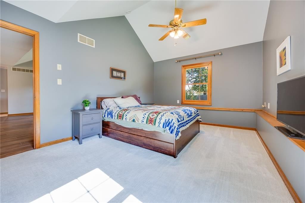 Photo 14 of 35 - 2900 Atchison Circle