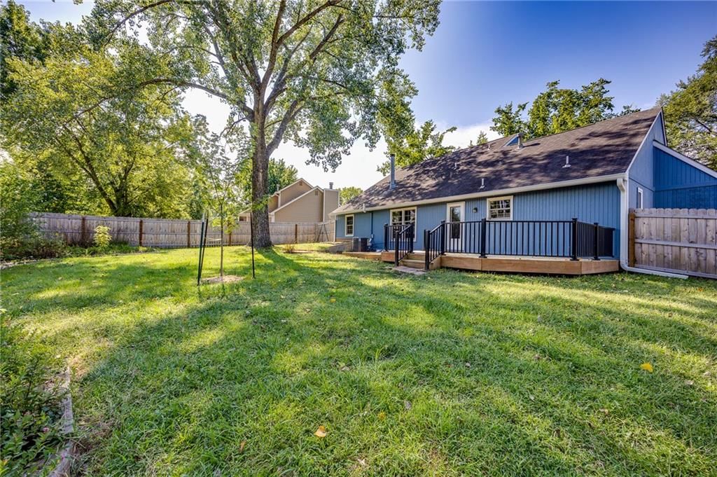 Photo 31 of 35 - 2900 Atchison Circle