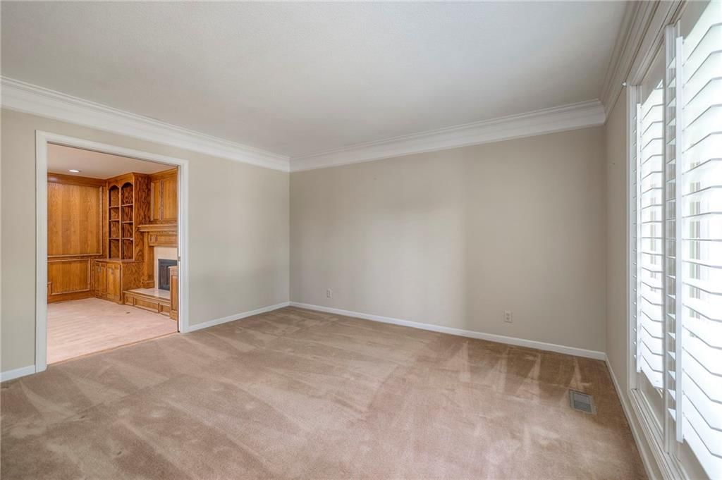 4833 W 121st Street — photo 5