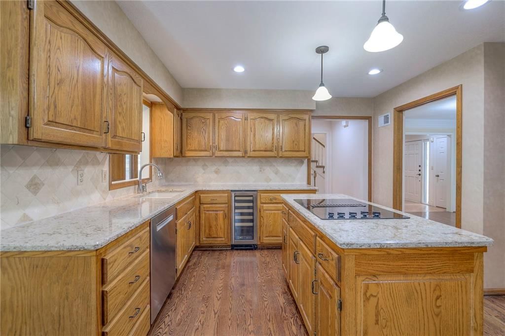 4833 W 121st Street — photo 15