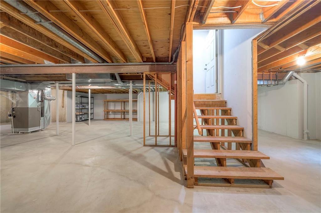 4833 W 121st Street — photo 34