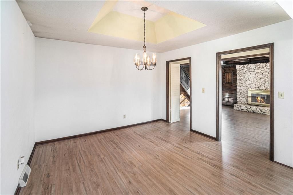 Photo 9 of 41 - 12761 Hiser Lane