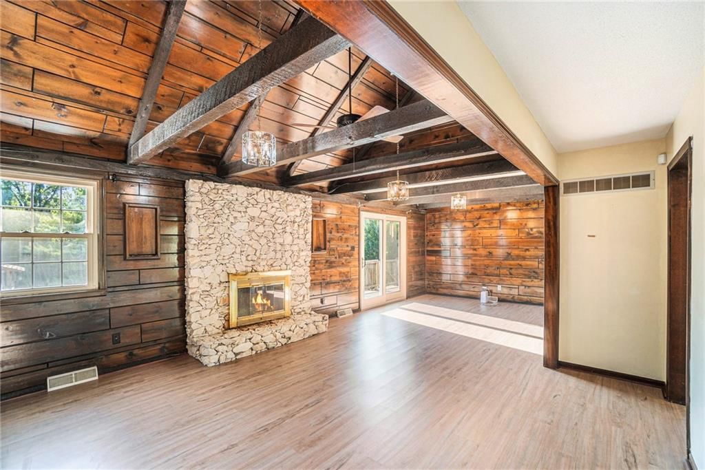 Photo 11 of 41 - 12761 Hiser Lane