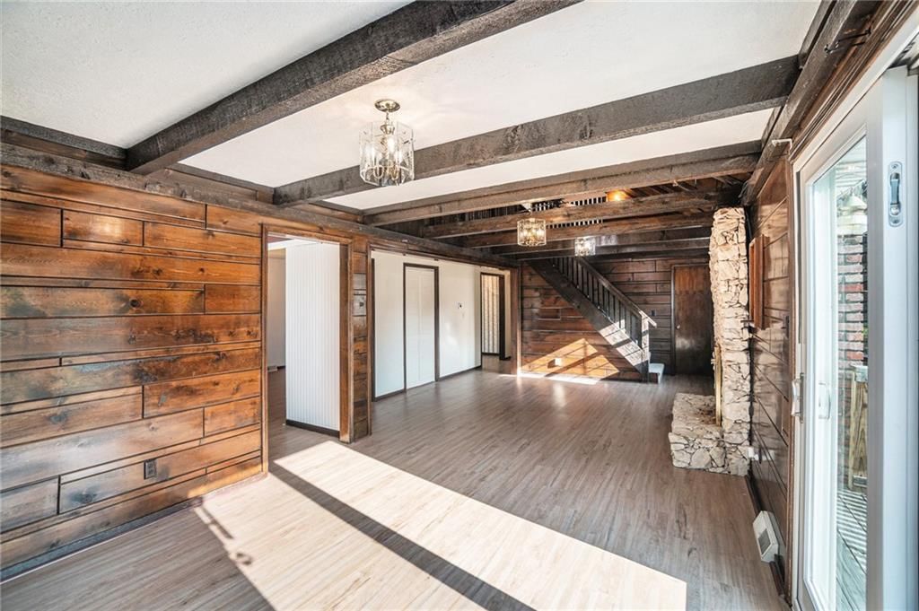 Photo 12 of 41 - 12761 Hiser Lane