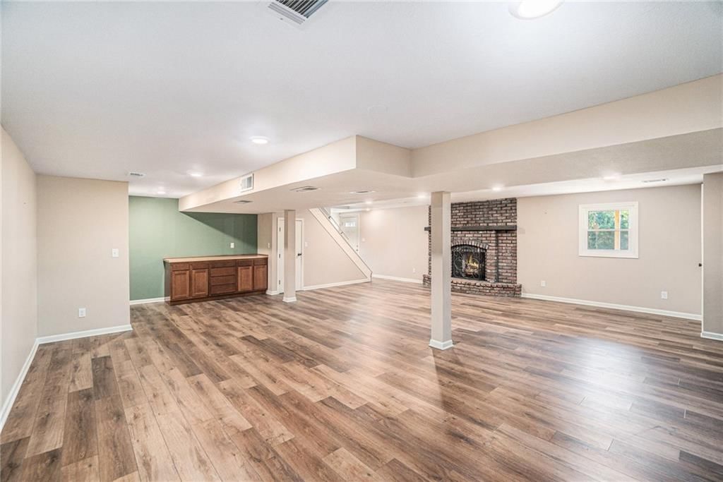 Photo 26 of 41 - 12761 Hiser Lane