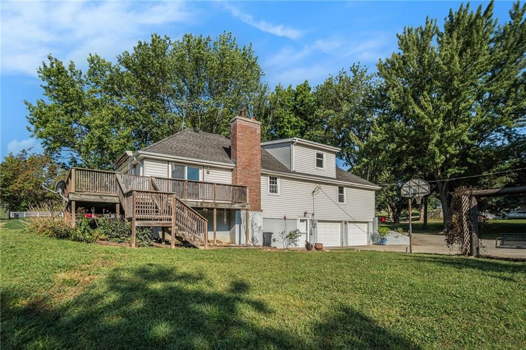 Photo 31 of 41 - 12761 Hiser Lane