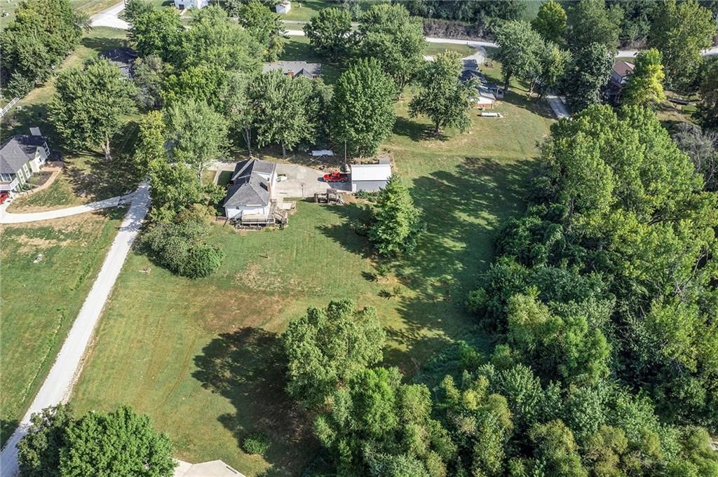 Photo 37 of 41 - 12761 Hiser Lane