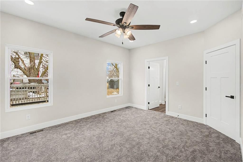 316 W 4th Street — photo 13